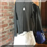 H09. Men's Lululemon.